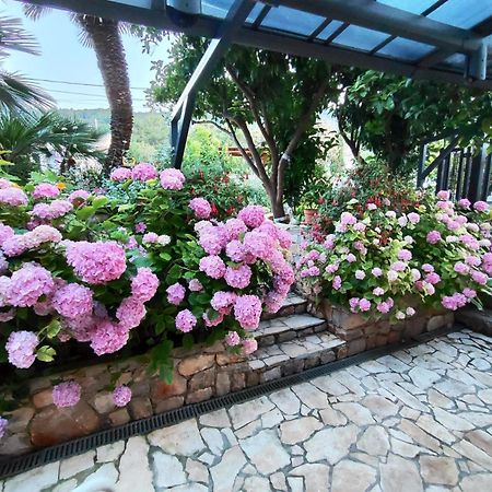 Vacation House Orange Велі-Лошинь Екстер'єр фото