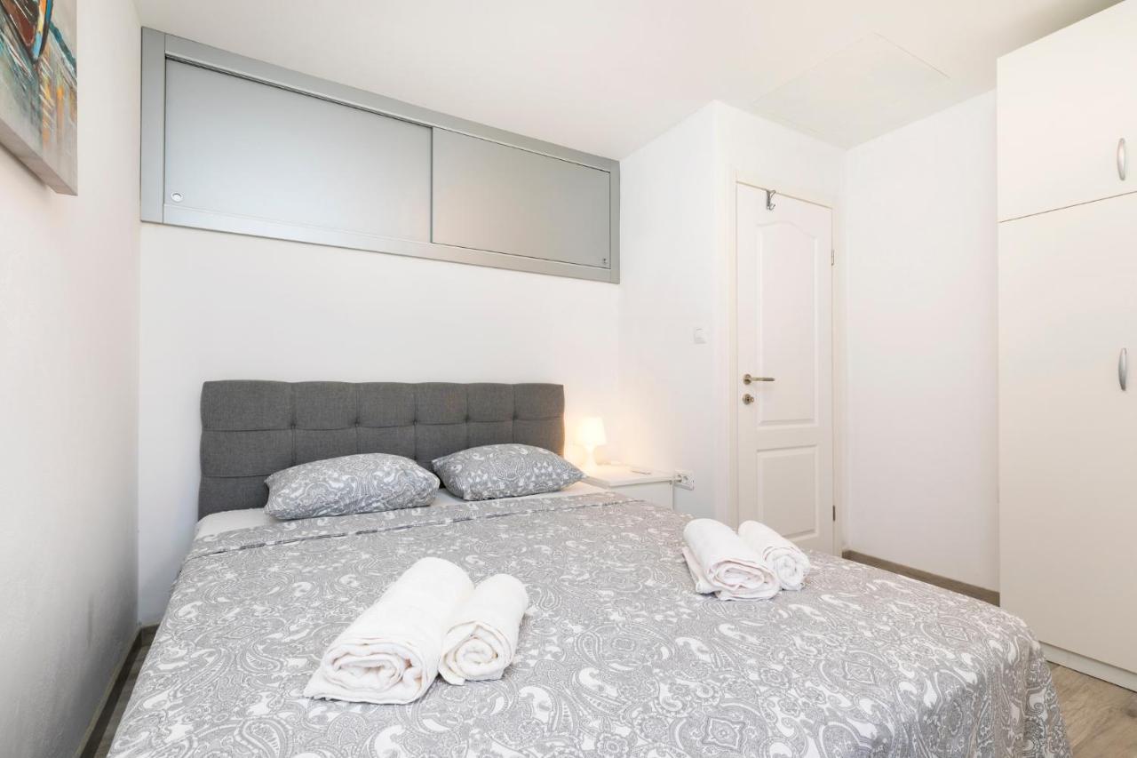 Vacation House Orange Велі-Лошинь Екстер'єр фото